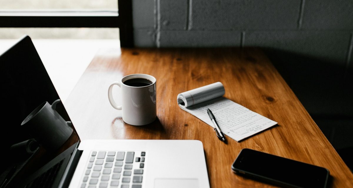 Claude Cowork là gì? Cách dùng để tự động hóa công việc (2026)